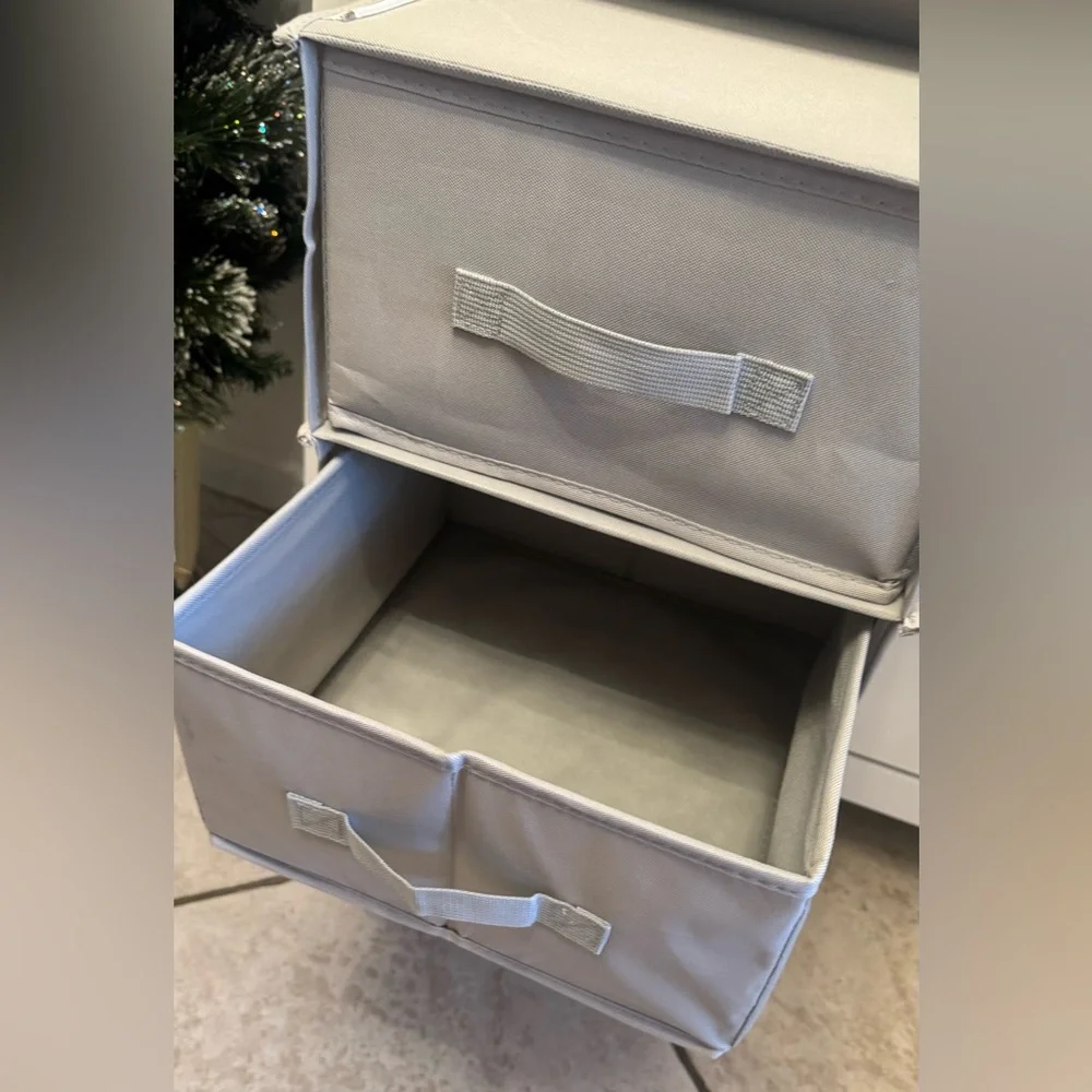 ⬜️ Gray Hanging Storage Organizer w/ Hooks